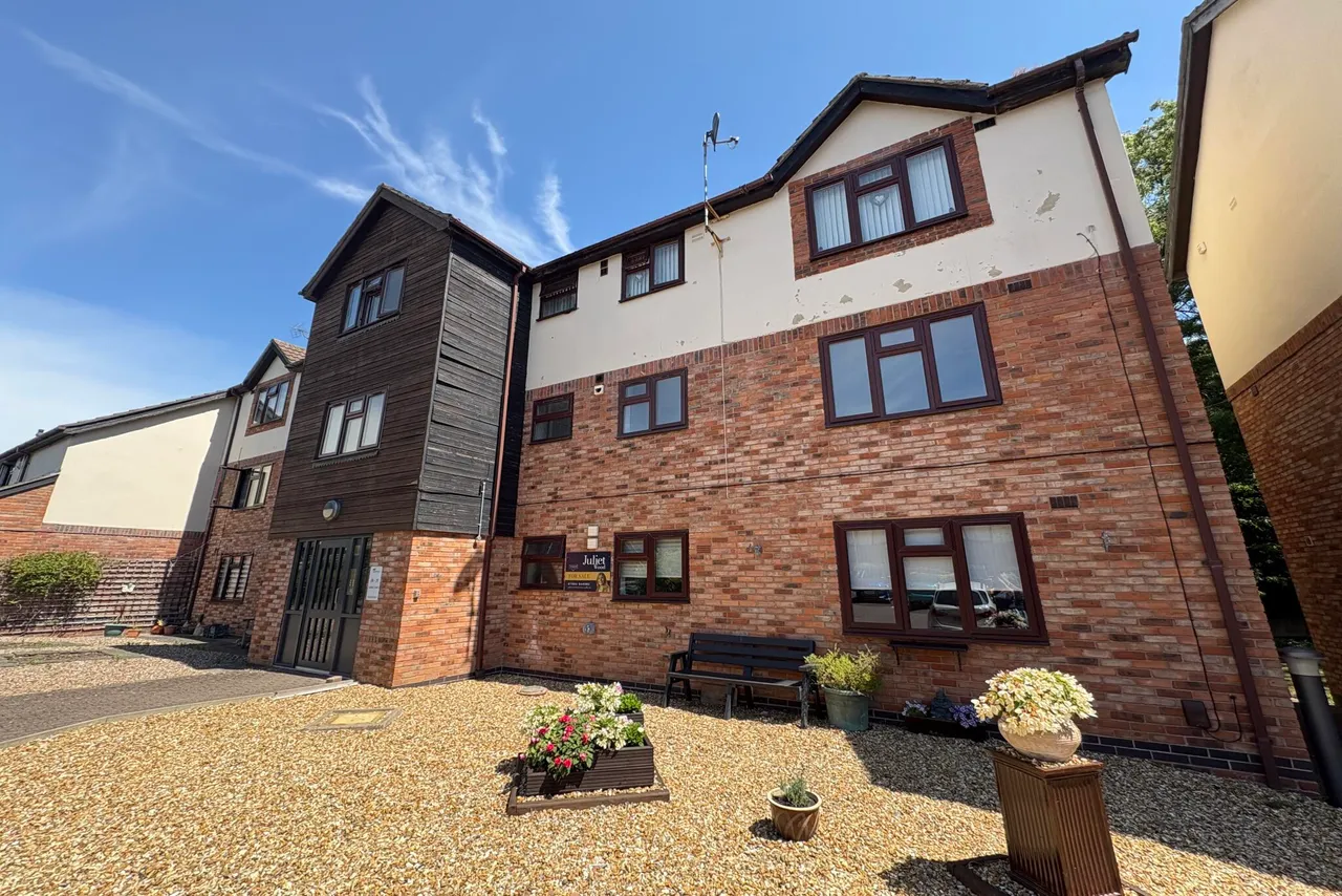 Charnwood Road, Shepshed, LE12, photo 17