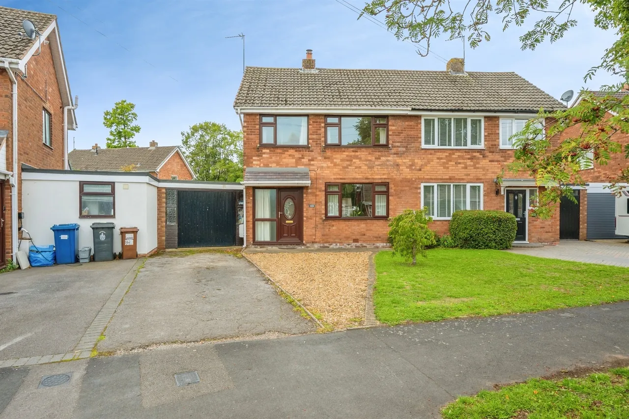 3 bed house for sale, Uttoxeter Road, Hill Ridware, WS15