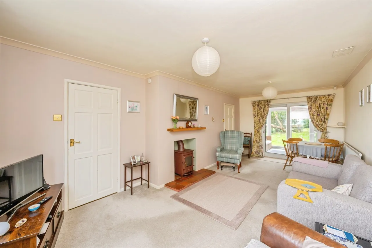 Uttoxeter Road, Hill Ridware, WS15, photo 6