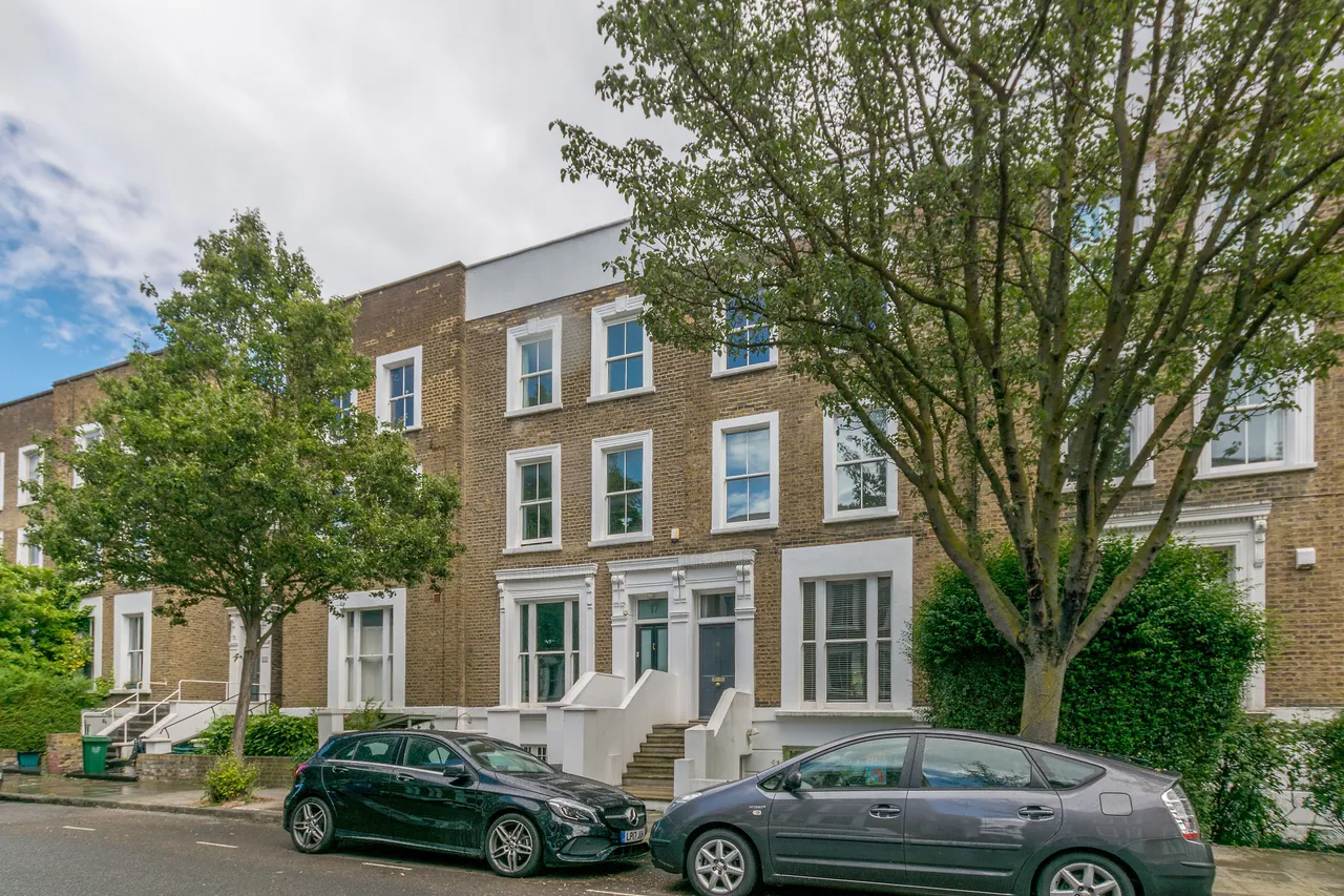 Top Floor, 15 Oakley Road, London, photo 3