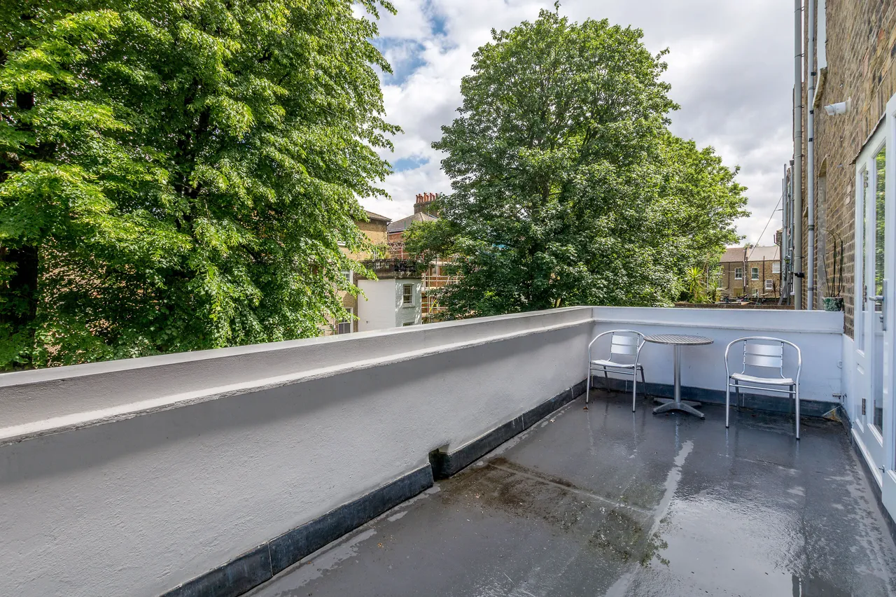 Top Floor, 15 Oakley Road, London, photo 6