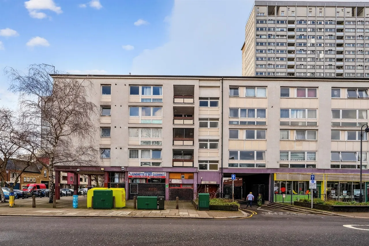 St. Anns Road, London, photo 8
