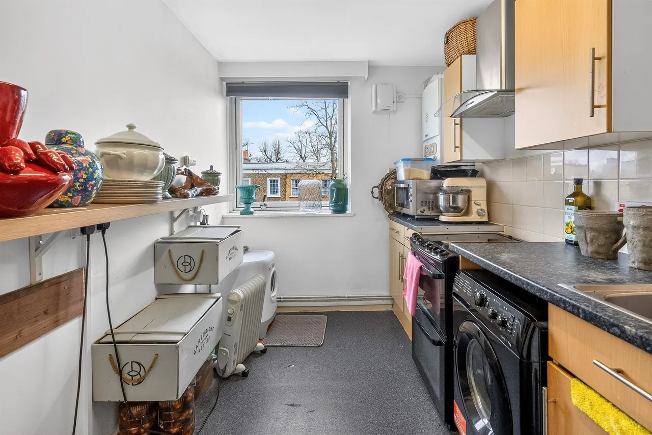 St. Anns Road, London, photo 5