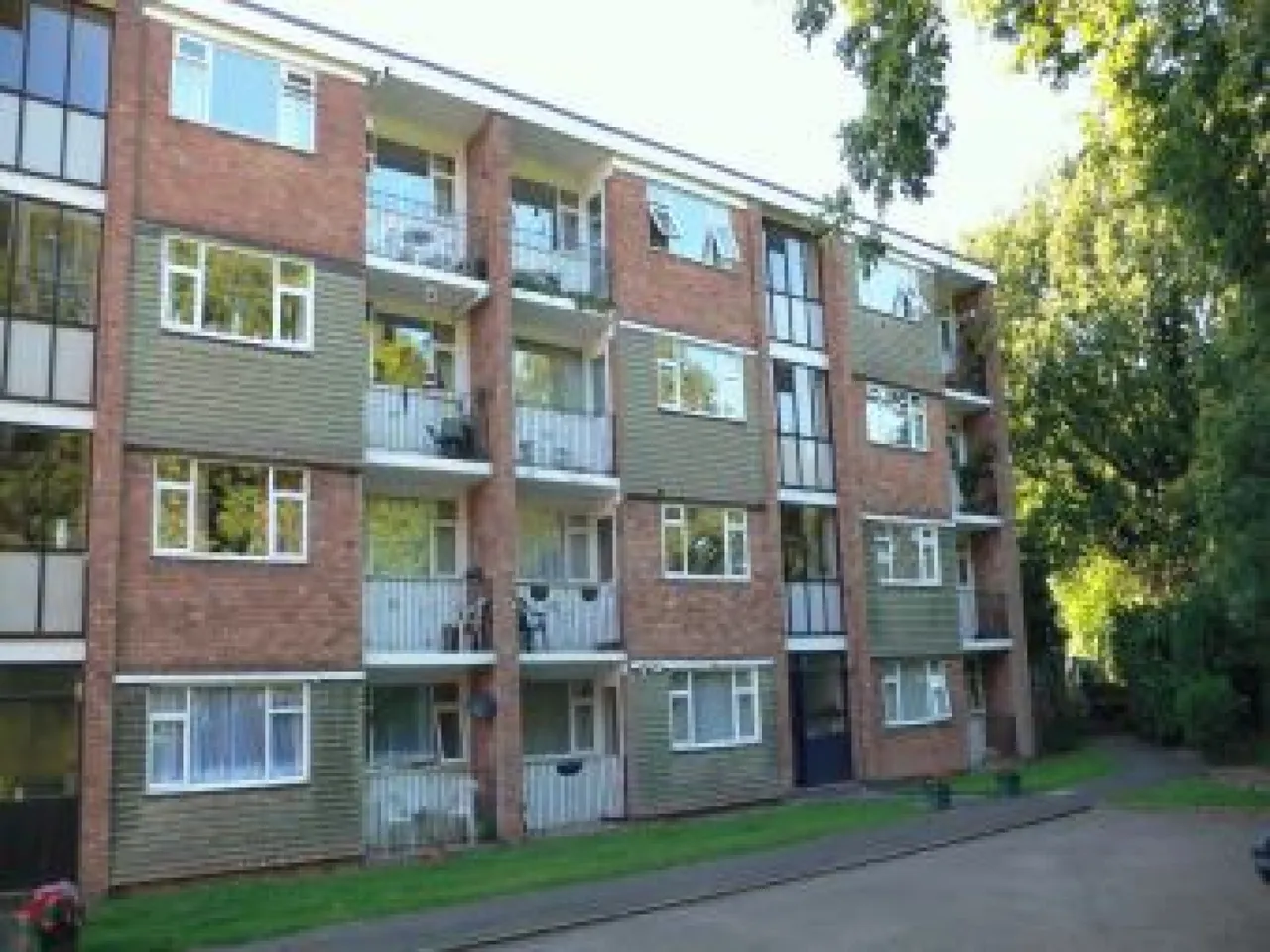 2 bed flat to rent, Broad Lane, Coventry, CV4