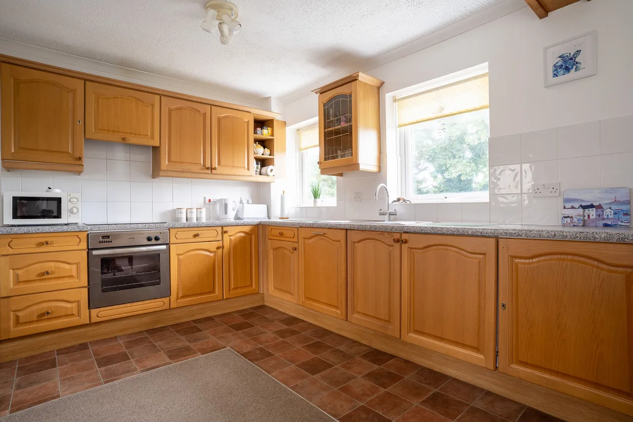 250, Cae du Village, Abersoch, Pwllheli, Gwynedd, LL53 7DZ, photo 7