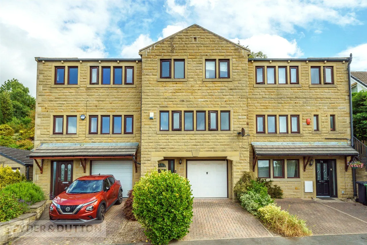 3 bed house for sale, Ridings Fields, Brockholes, HD9