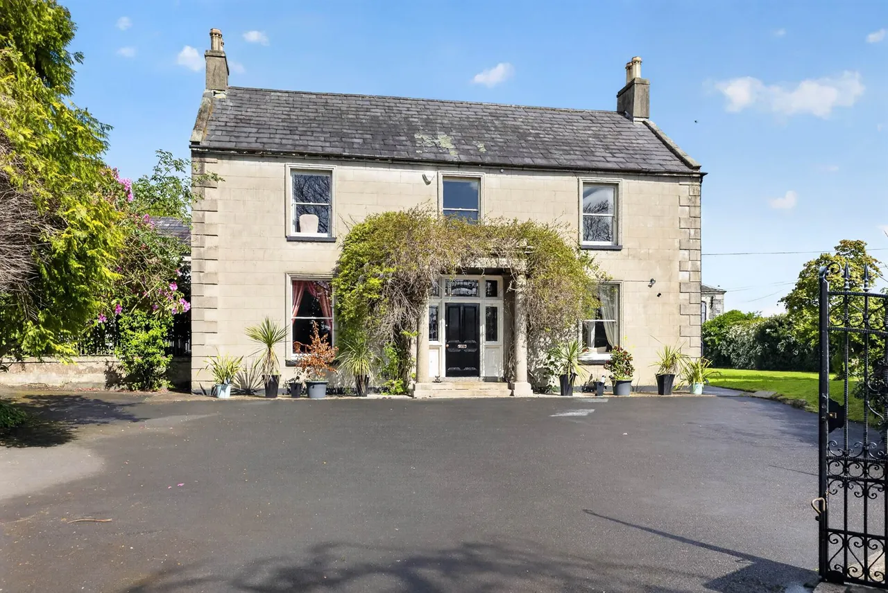 8 bed house for sale, Mill Hill, Castlewellan, BT31