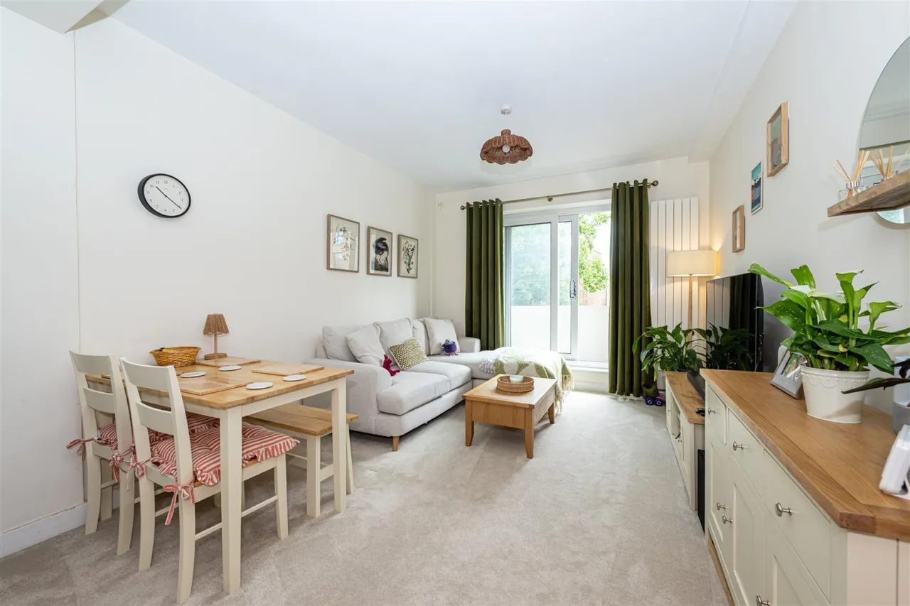 Melville Court, Shepherds Bush, photo 8