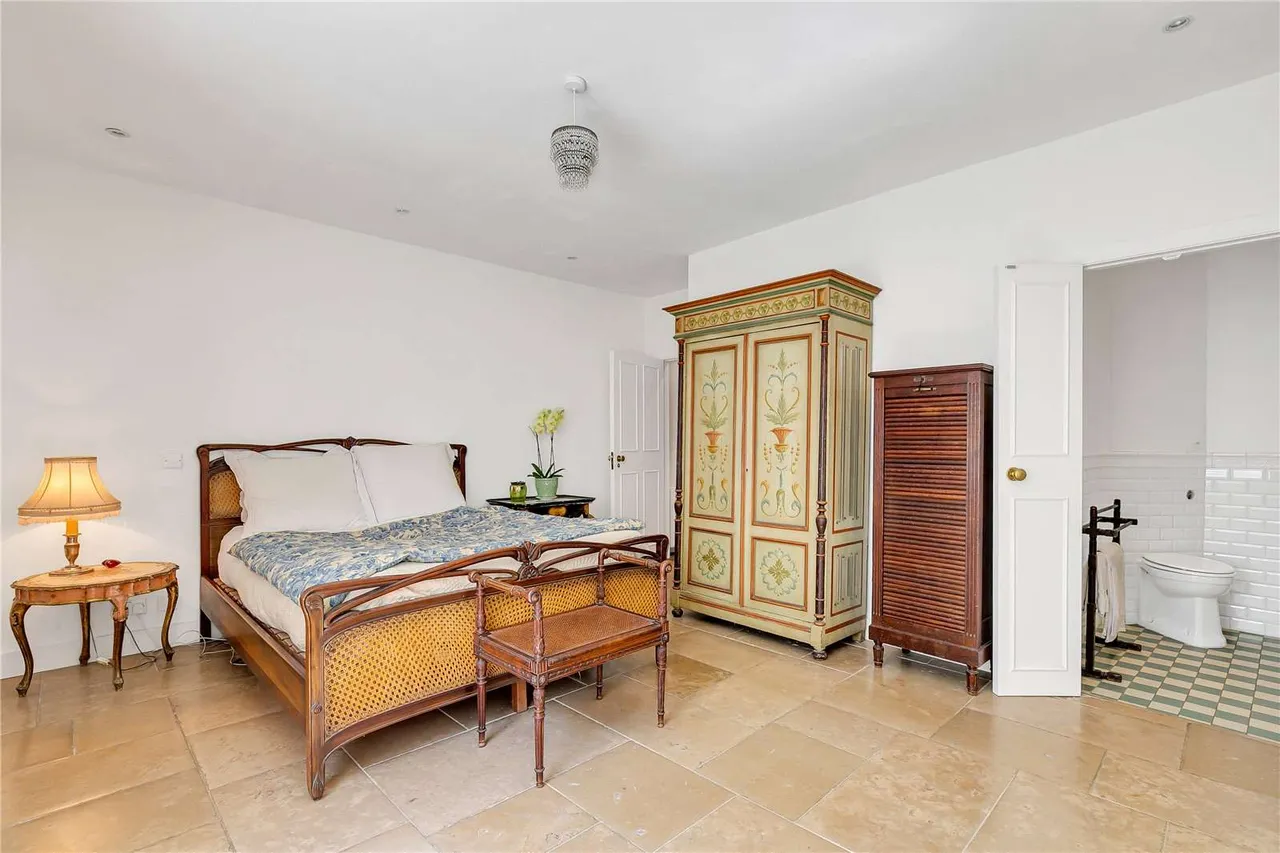 Royal Crescent, Holland Park, London, W11 4SL, photo 11