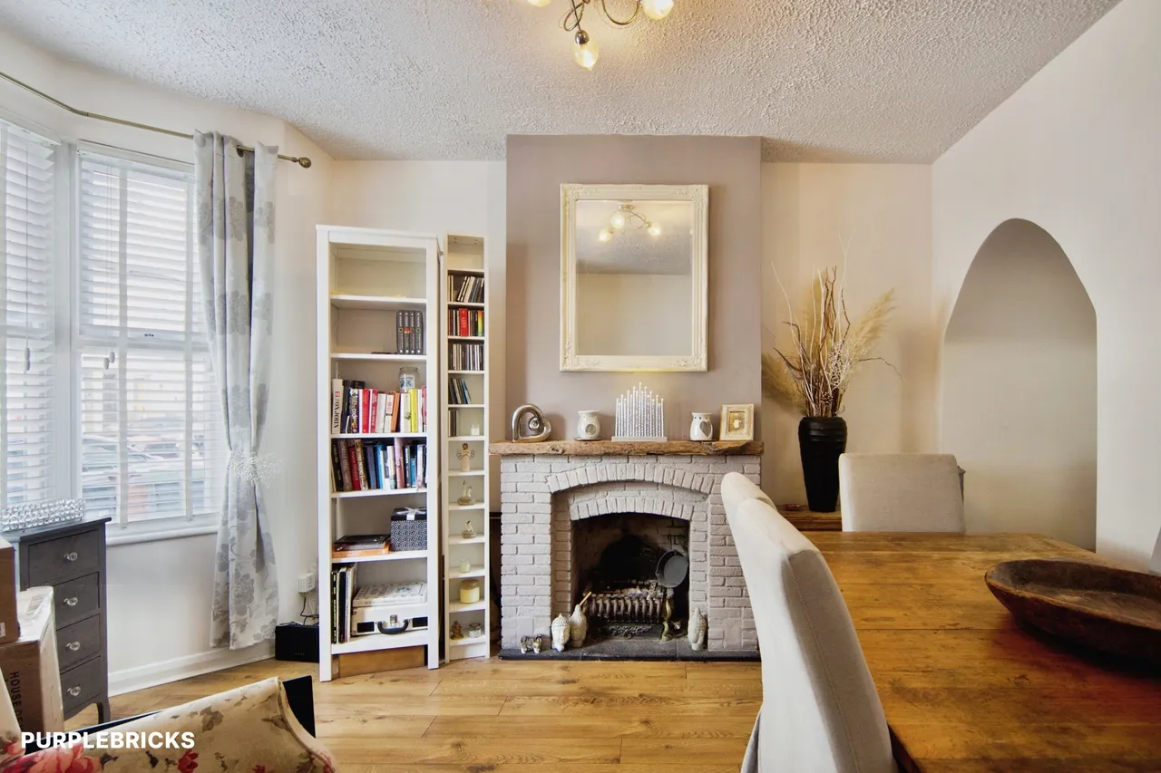 3 bed house for sale, Eastbrook Road, Waltham Abbey, EN9