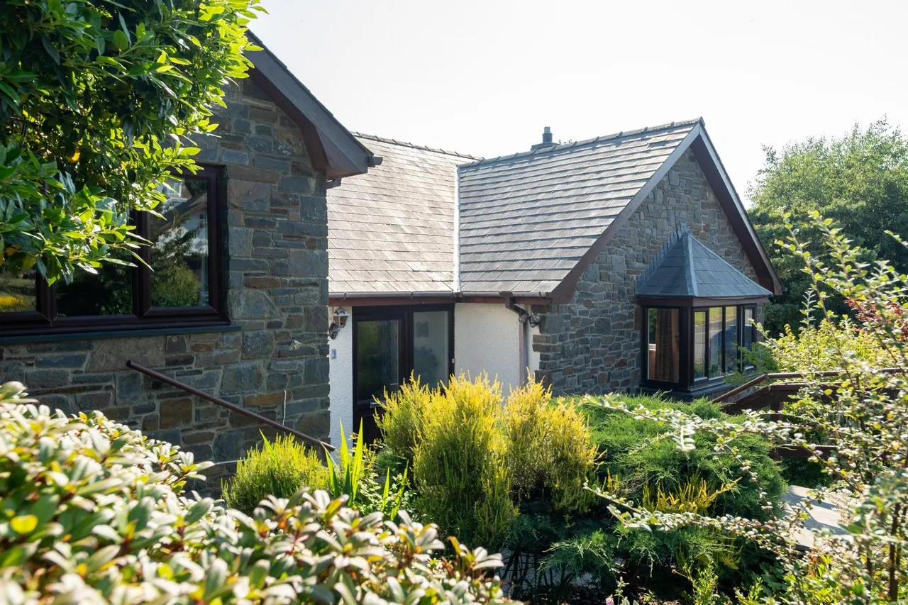 Lon Llewelyn, Waunfawr, SY23, photo 45
