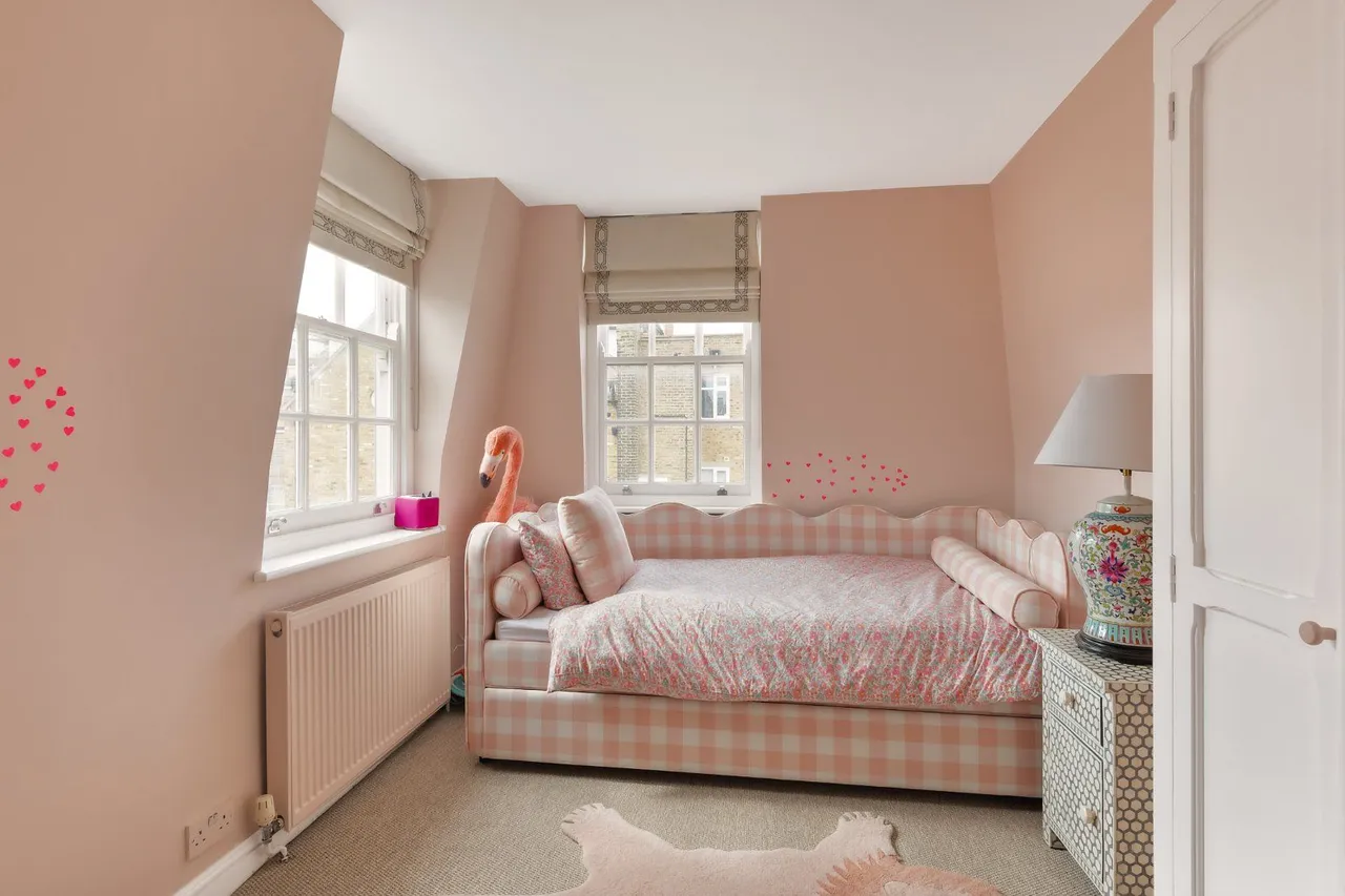 Bedford Gardens, Kensington, London, W8 7EH, photo 11