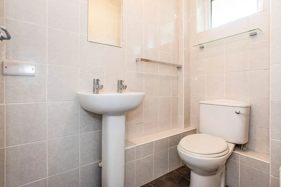 Lambert Close, Waterlooville, PO7, photo 8