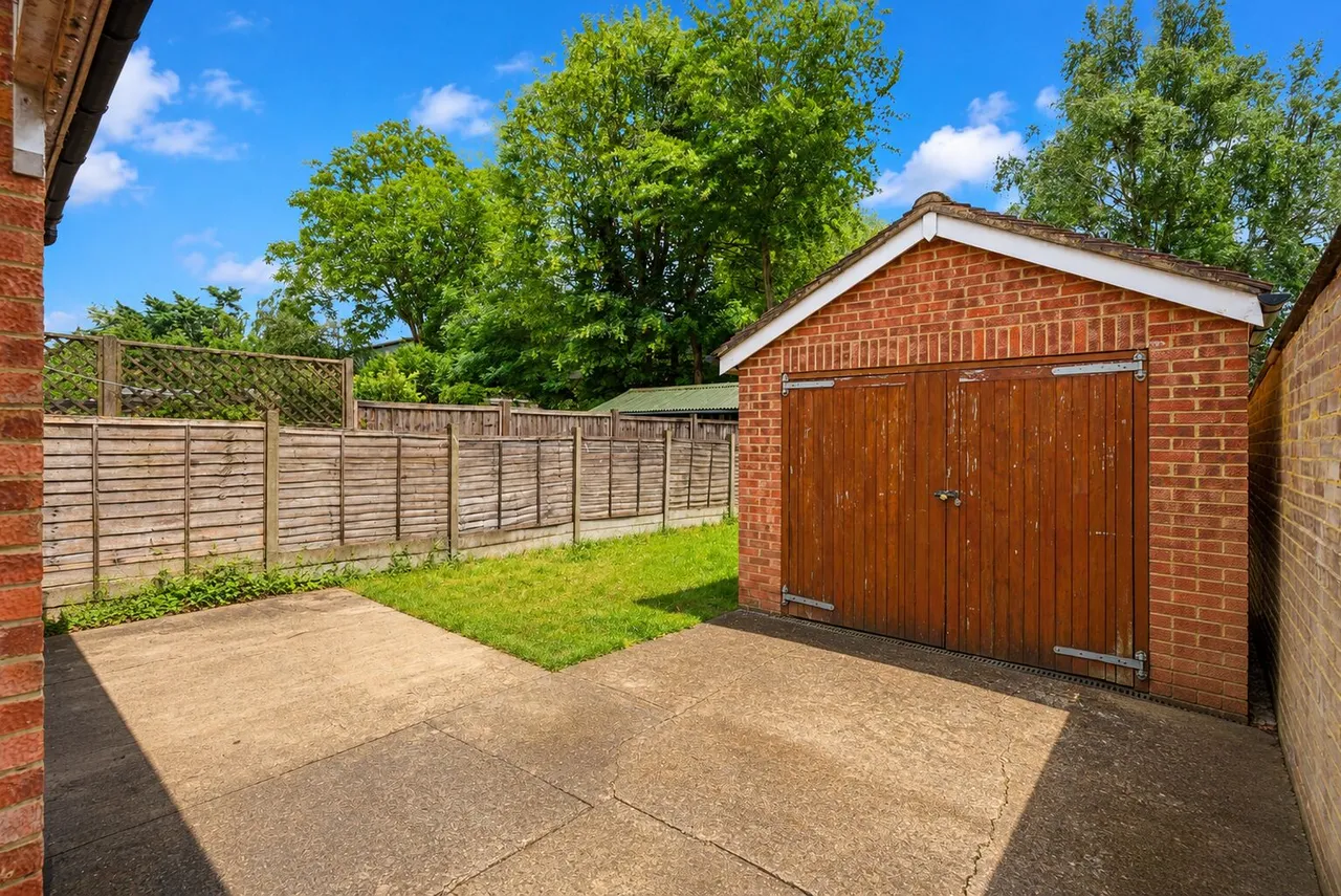Kings Road, London Colney, AL2, photo 14