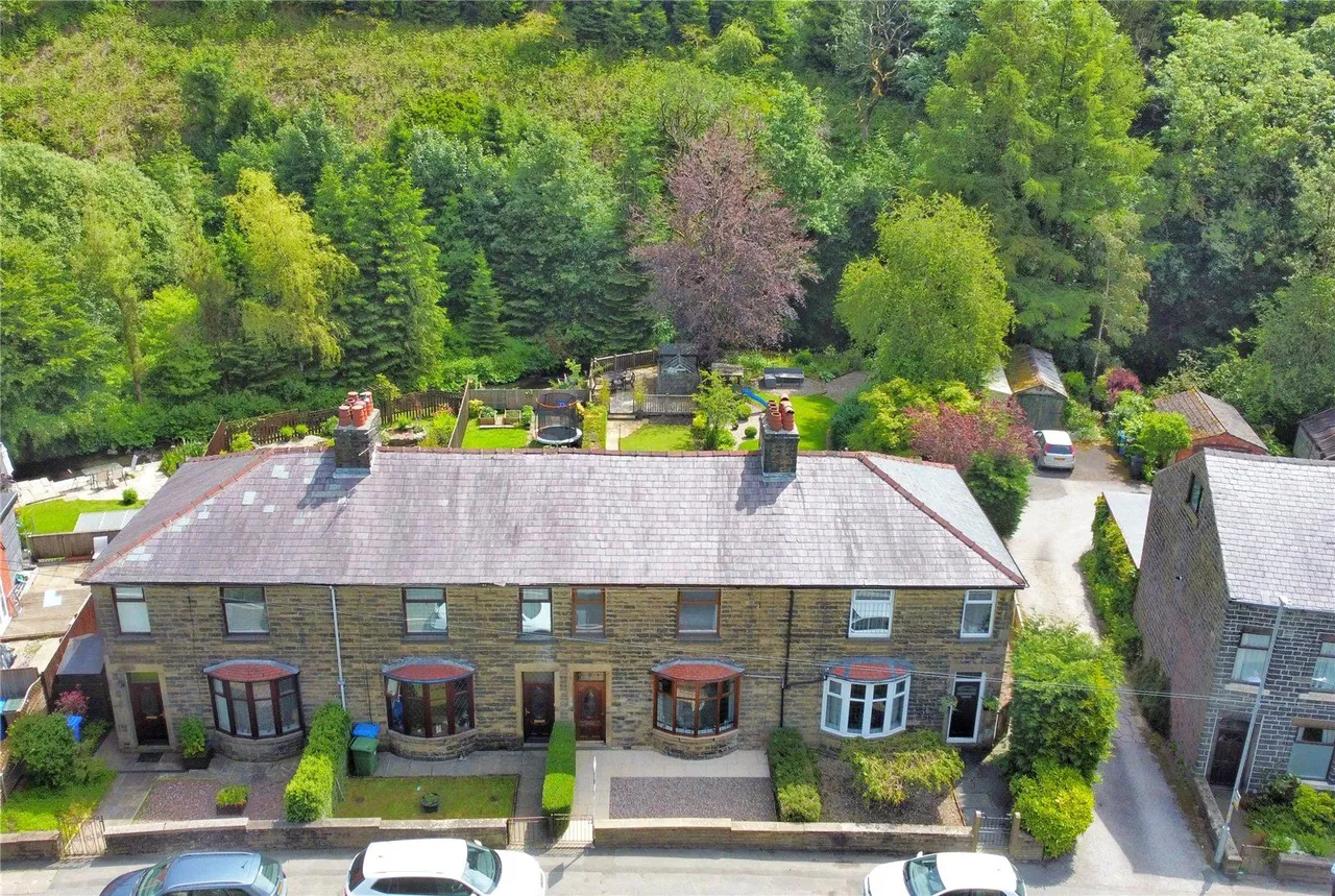 3 bed house for sale, Burnley Road East, Whitewell Bottom, BB4