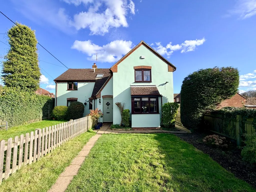 2 bed house for sale — Heath End Road, Flackwell Heath HP10 9EW
