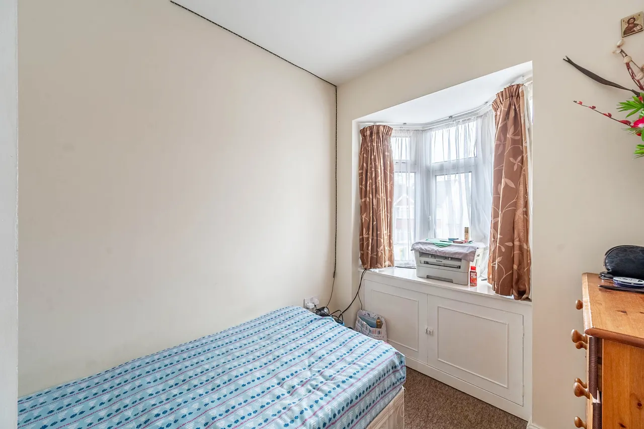 45a, Eskdale Avenue, Northolt, photo 2