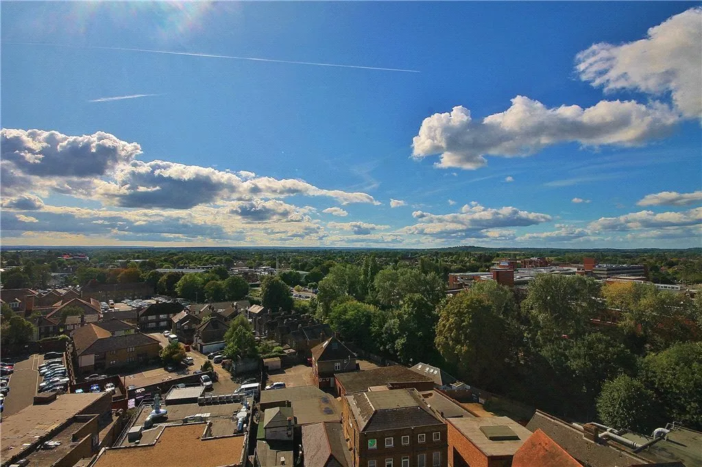 Fairfield Avenue, Staines-upon-Thames, TW18, photo 8