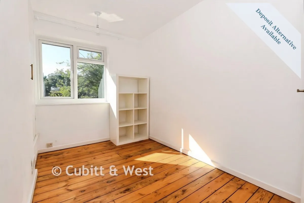 Vicarage Lane, Horley, RH6, photo 9