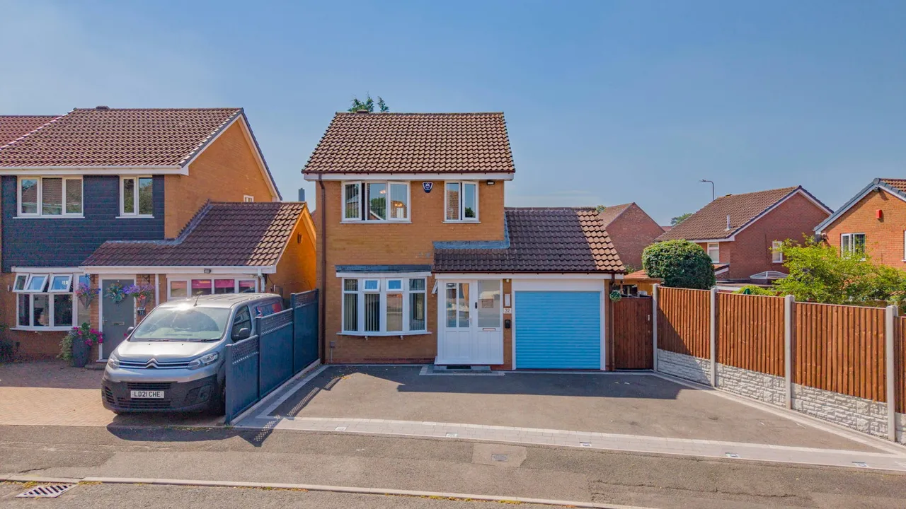 Cumberland Close, Kingswinford, DY6, photo 36
