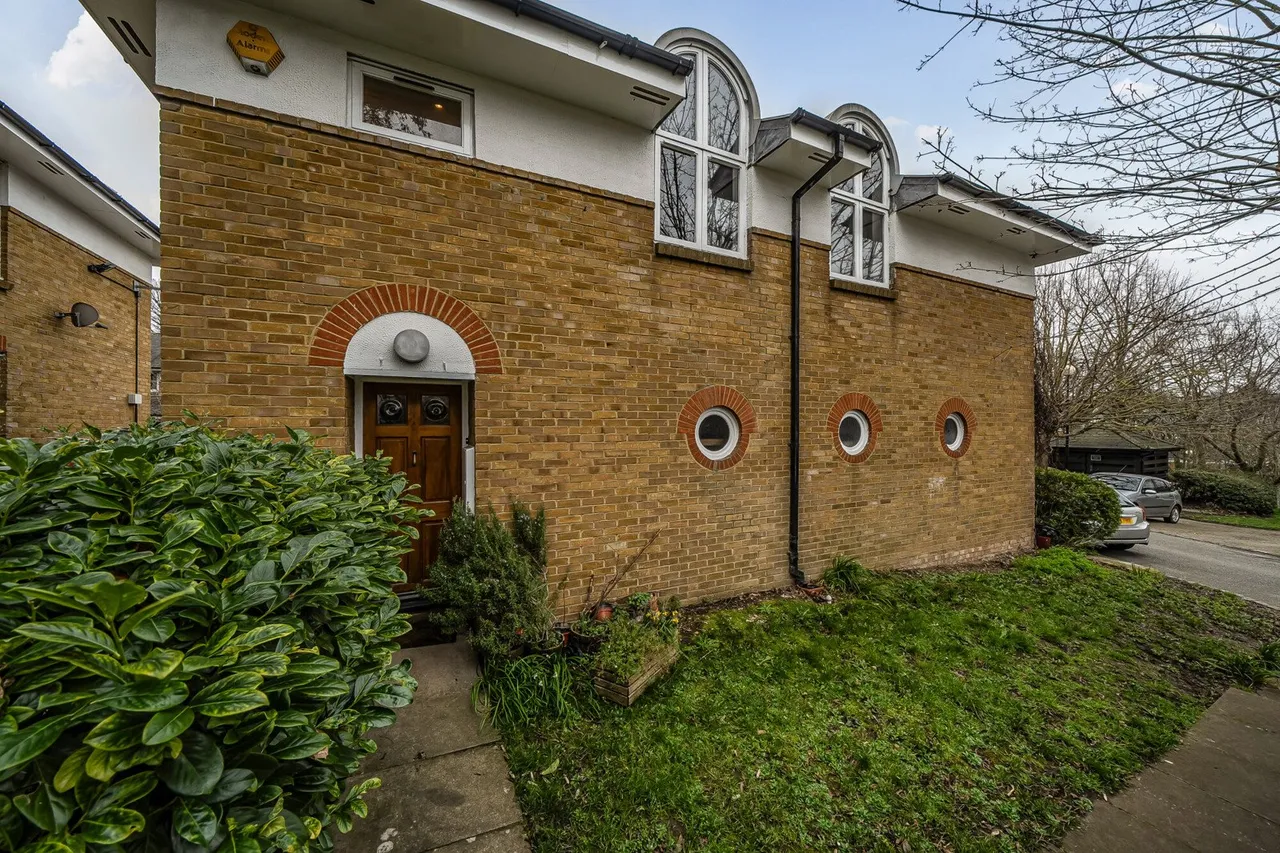 St Josephs Vale, SE3, photo 16
