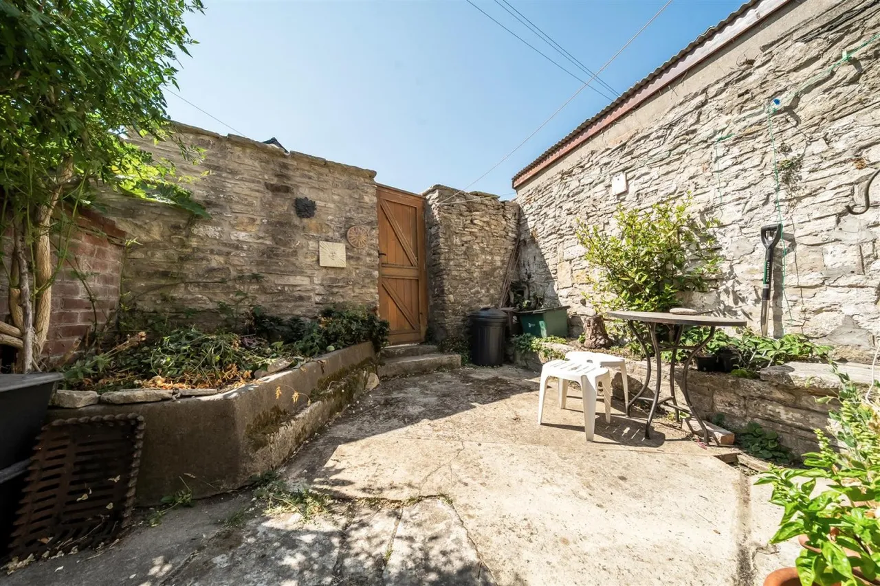 High Street, Swanage, BH19, photo 15