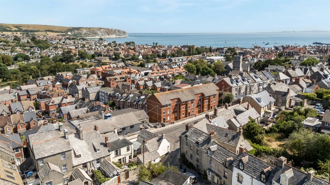 High Street, Swanage, BH19, photo 18