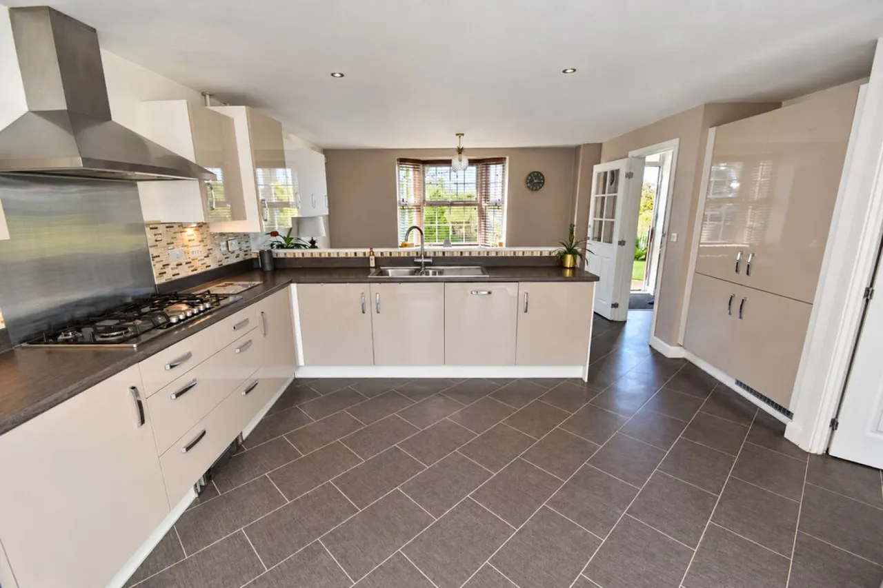 Cullingworth, Bradford, BD13, photo 3
