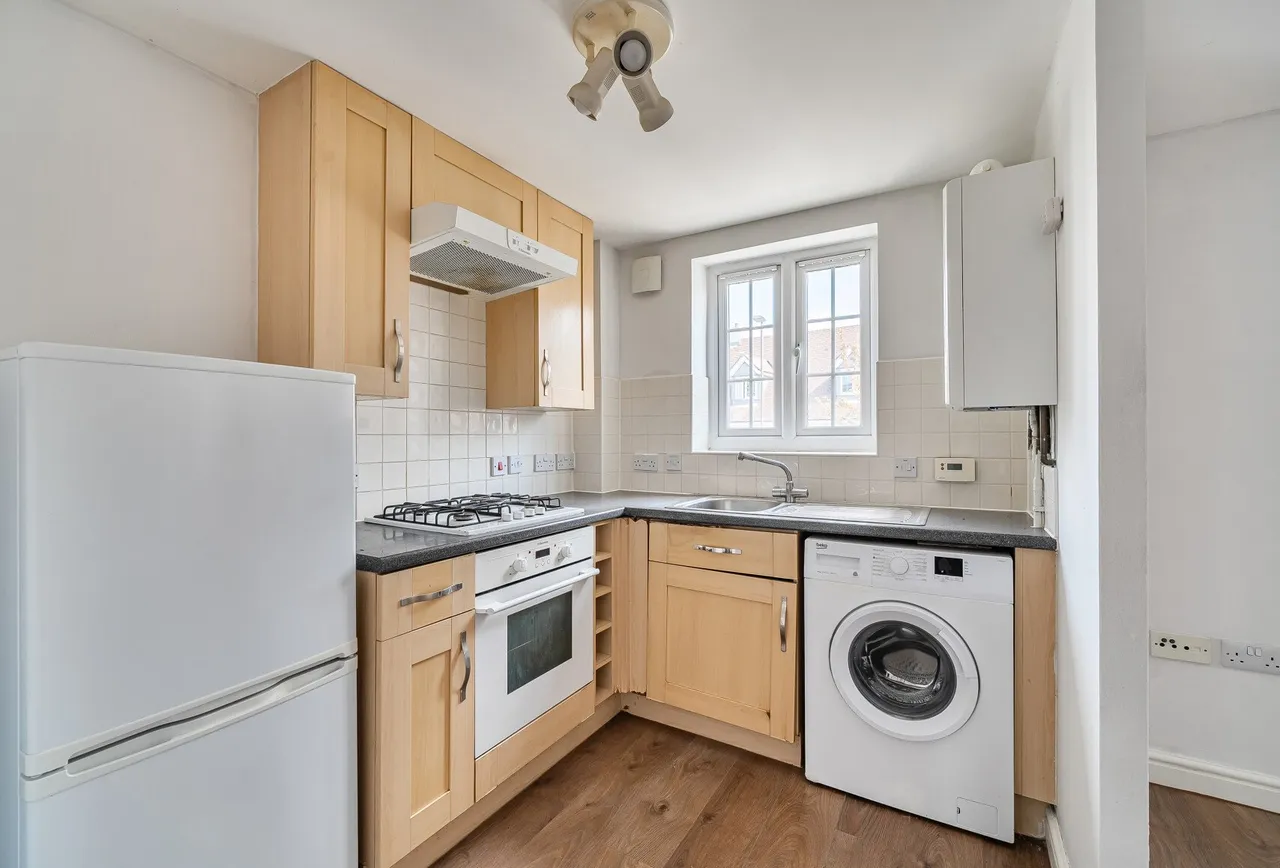 Gauntlet Road, Gloucestershire, Brockworth, GL3 4EB, photo 11