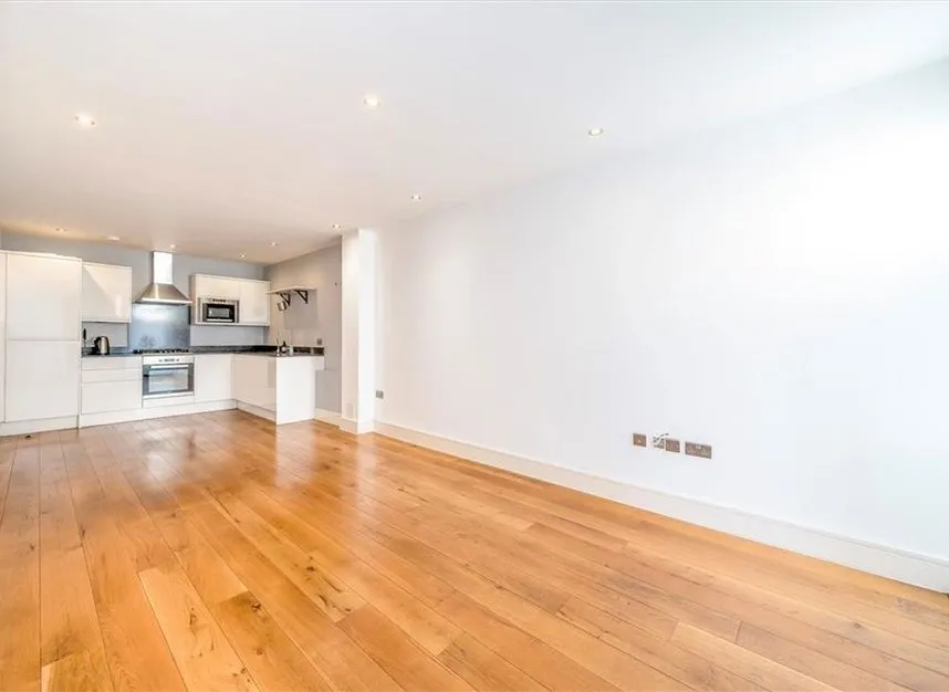 2 bed flat for sale, Greenwich High Road, Greenwich, SE10