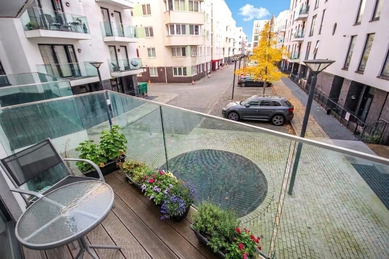 Millennium Promenade, Bristol, BS1, photo 4