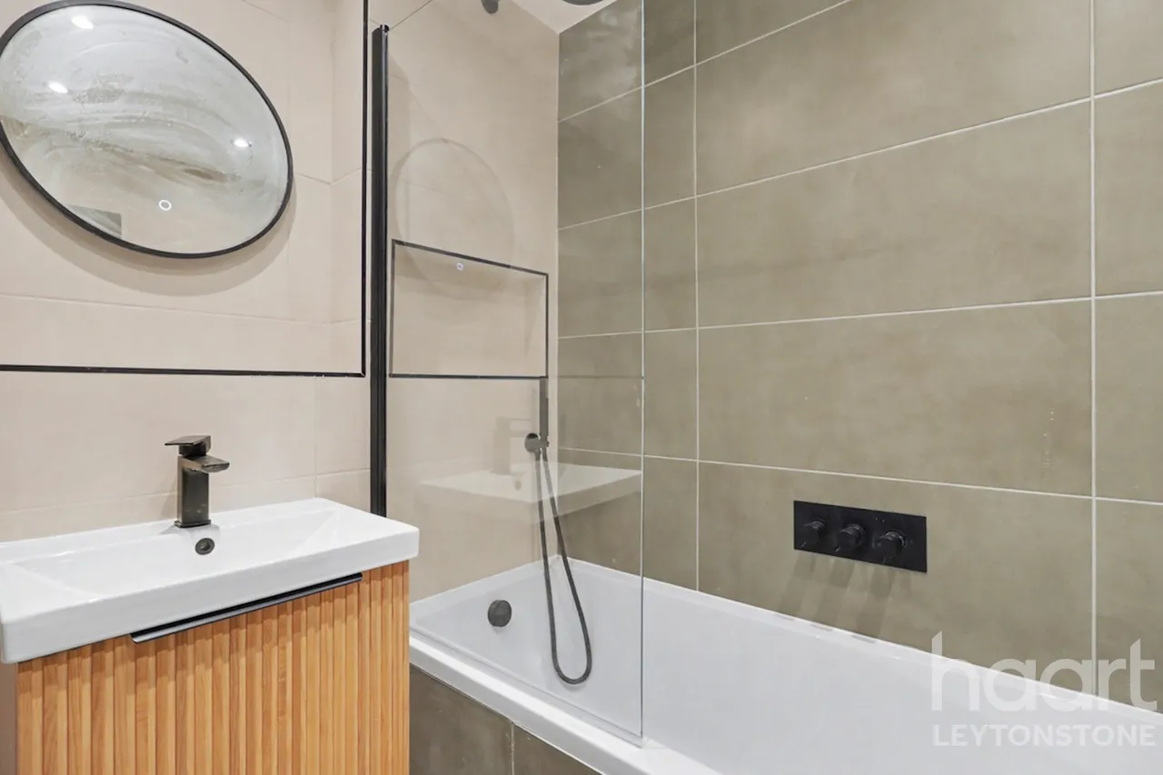 Bulwer Road, London, E11, photo 9