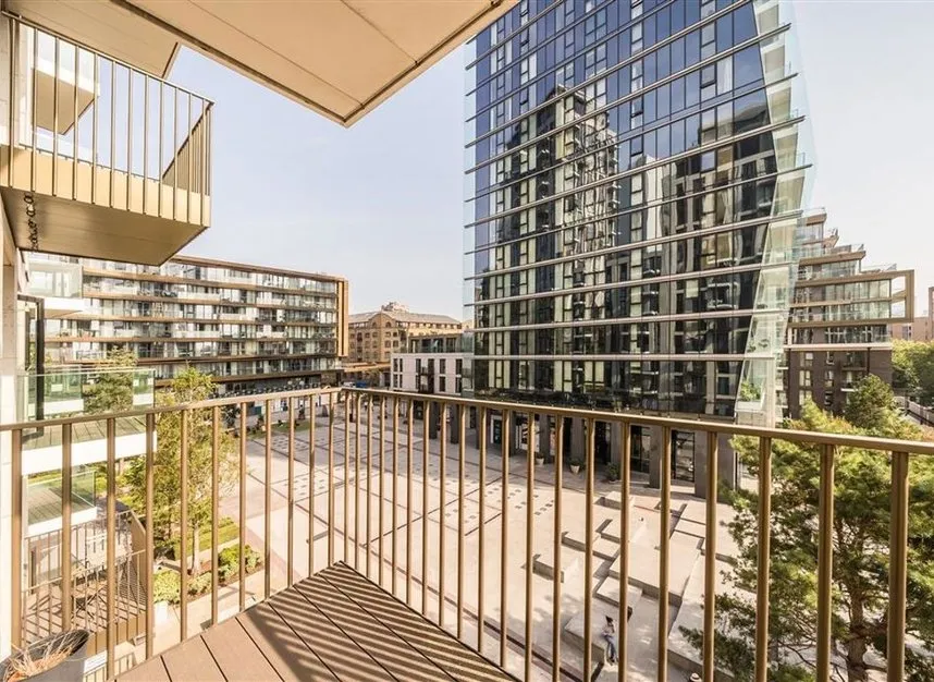 Vaughan Way, E1W, photo 4