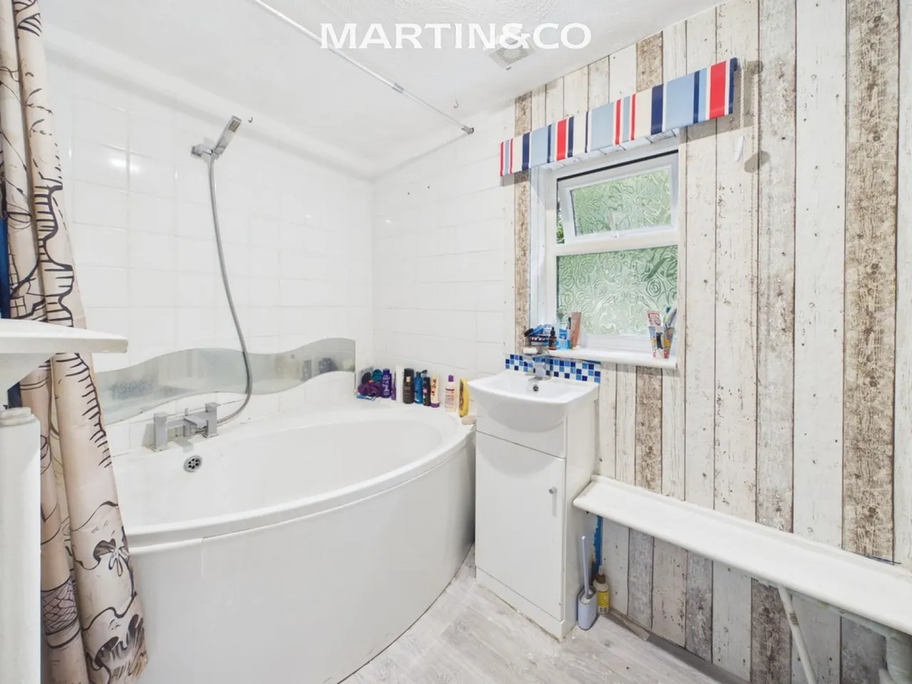 Patten Ash Drive, Wokingham, photo 10