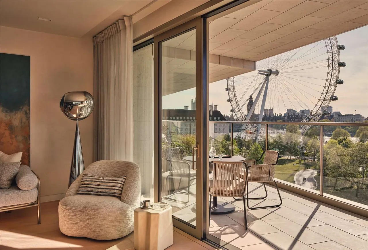 Belvedere Road, London, SE1, photo 2