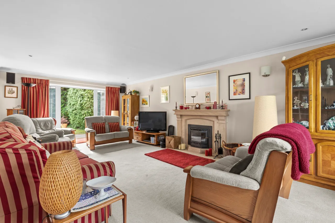Yew Tree Close, Stoke Mandeville, HP22, photo 5
