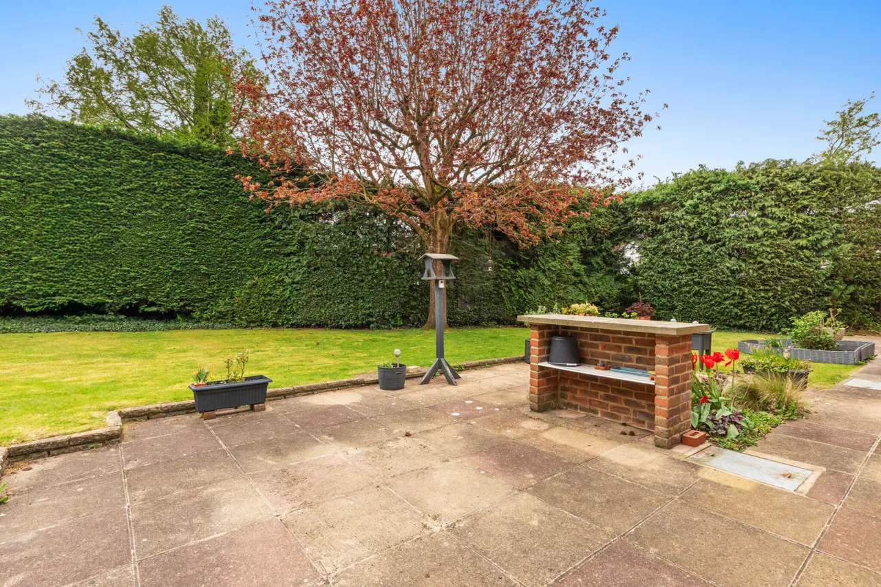 Yew Tree Close, Stoke Mandeville, HP22, photo 16