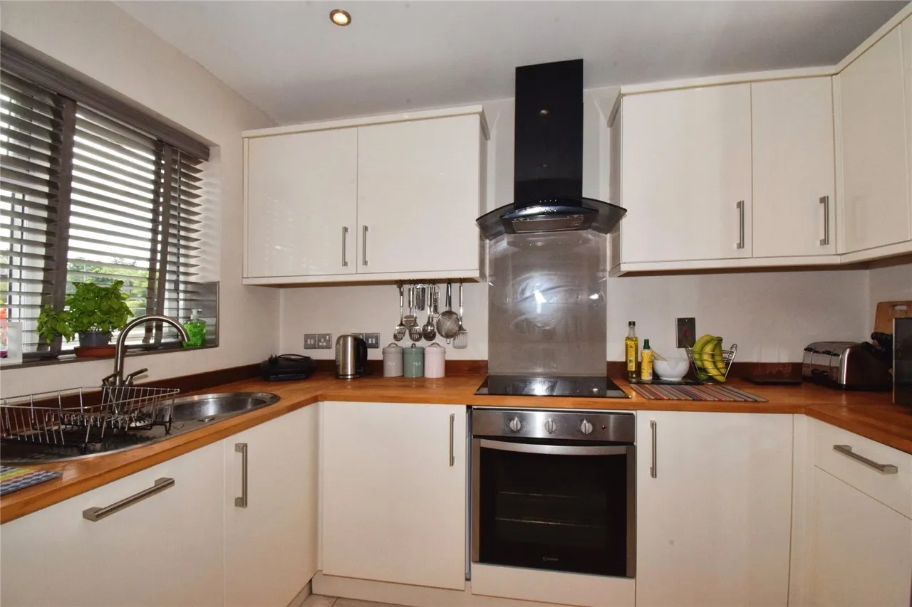 Mablowe Field, Wigston, LE18, photo 3