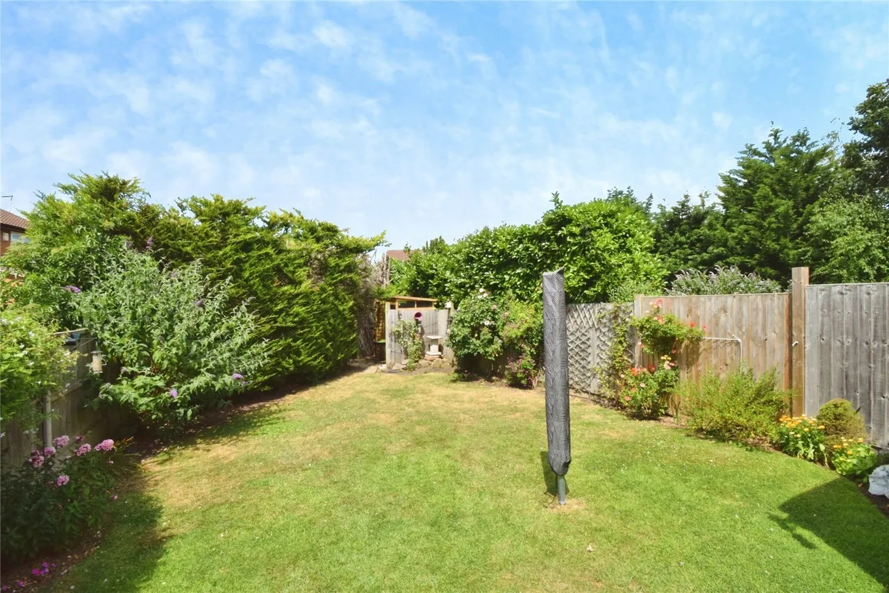 Mablowe Field, Wigston, LE18, photo 12