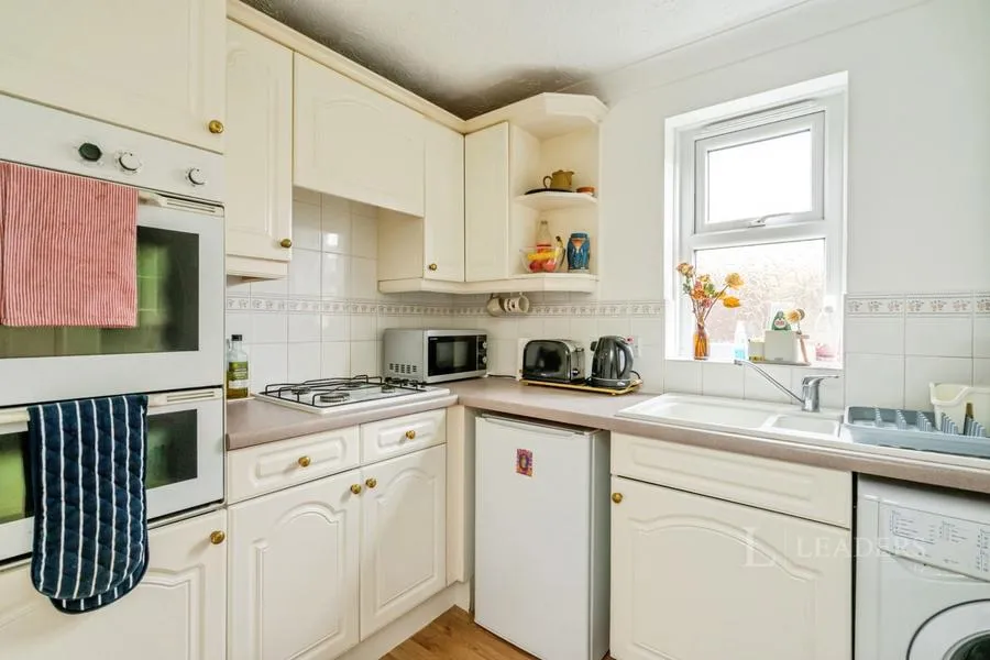 Parchment Street, Chichester, PO19, photo 6