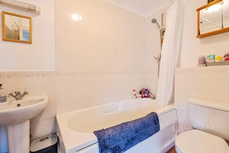 Parchment Street, Chichester, PO19, photo 7