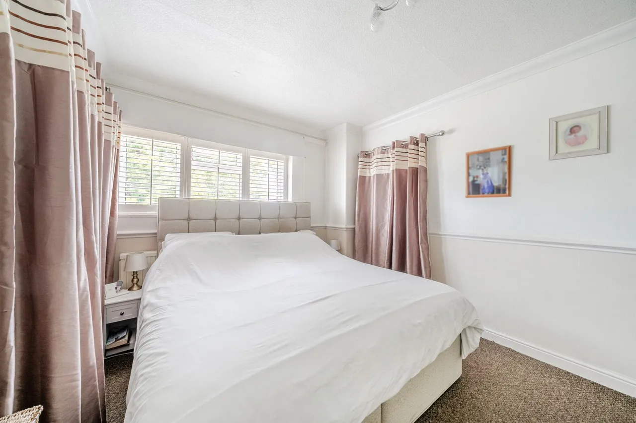 Middle Park Avenue, SE9, photo 5