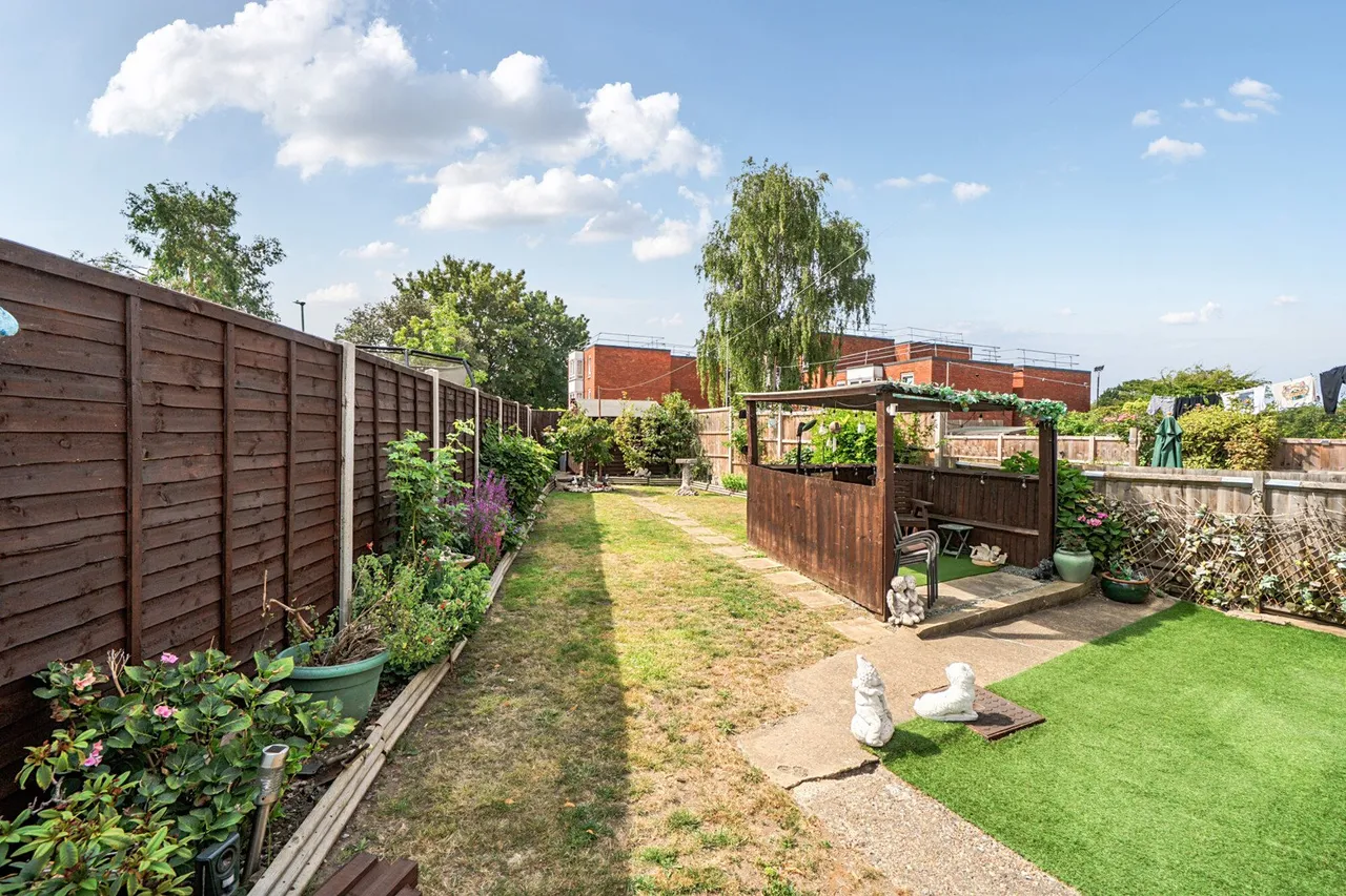 Middle Park Avenue, SE9, photo 6