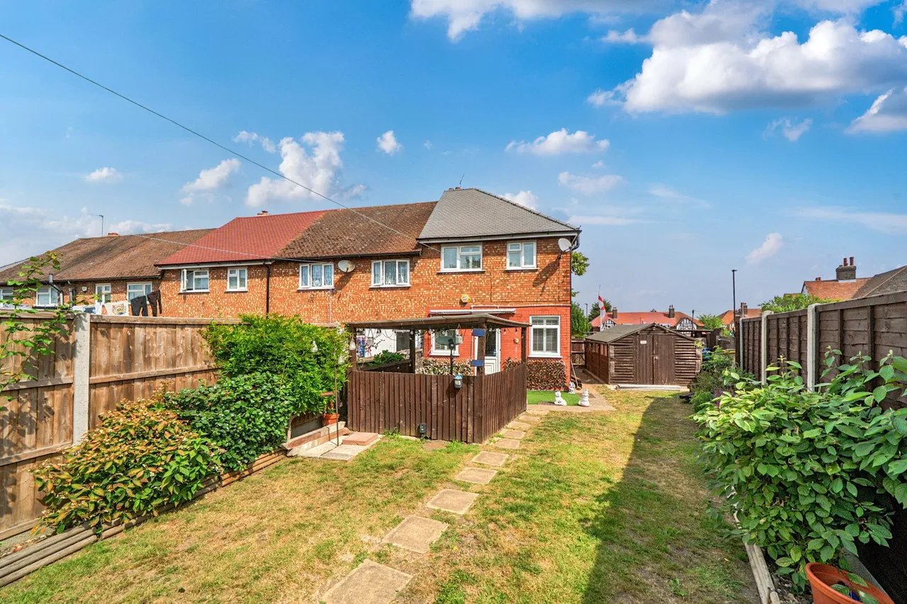 Middle Park Avenue, SE9, photo 9