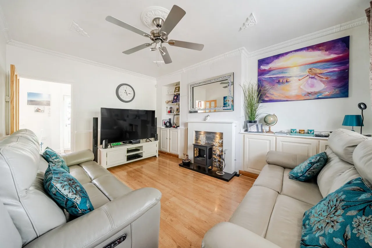 Middle Park Avenue, SE9, photo 15
