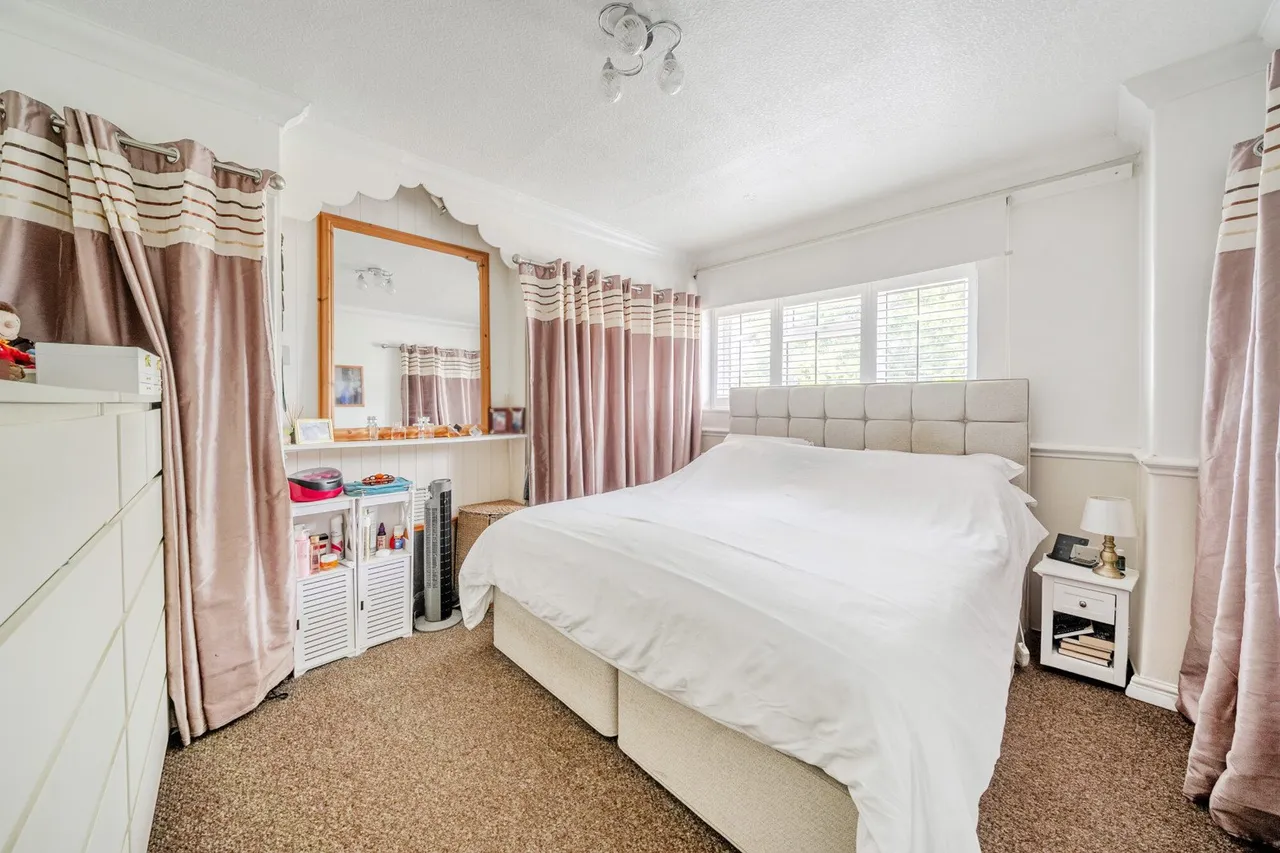 Middle Park Avenue, SE9, photo 4