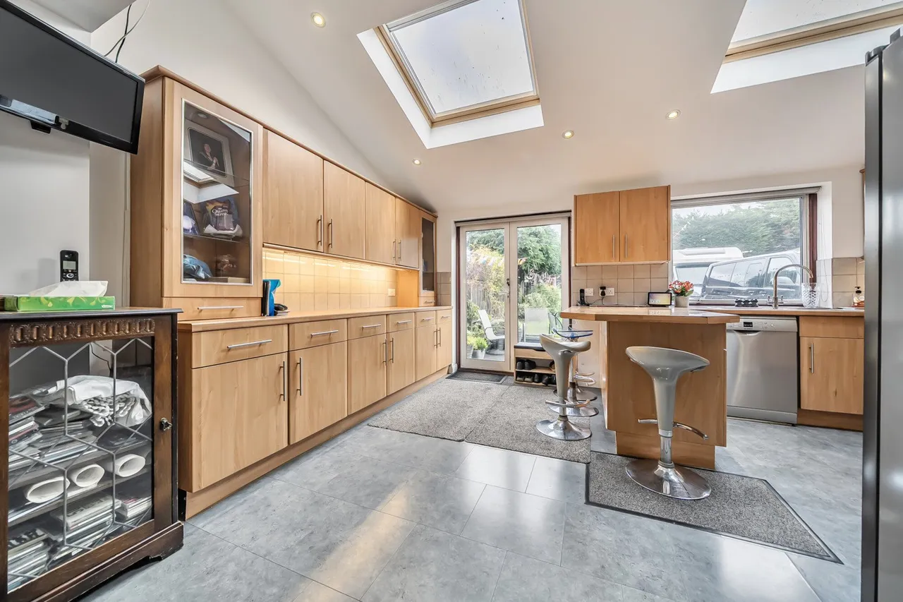 Bexley Lane, DA14, photo 21