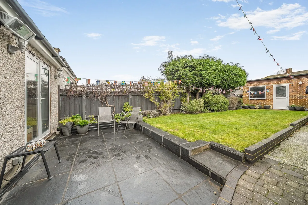 Bexley Lane, DA14, photo 3