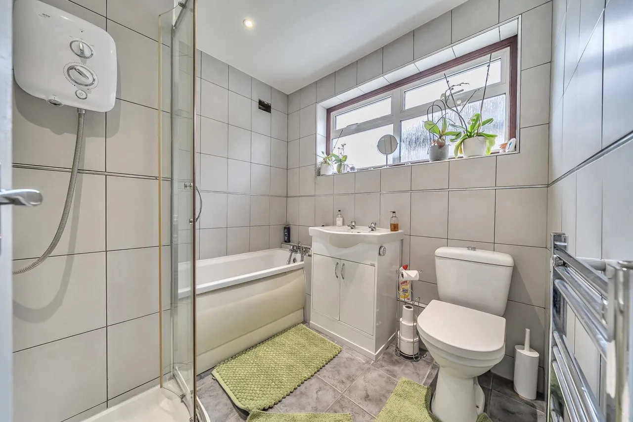Bexley Lane, DA14, photo 5