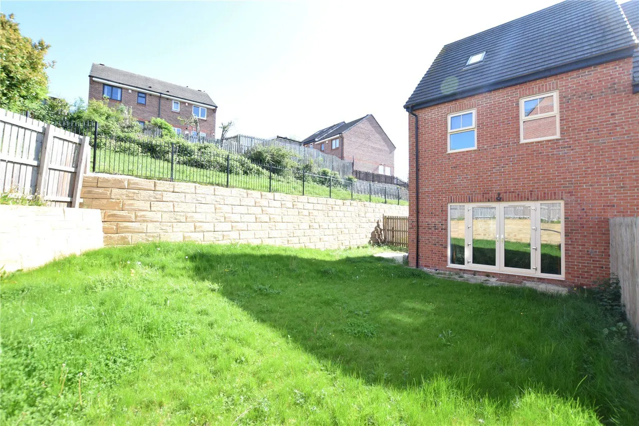 Whorlton Way, Leeds, LS14, photo 4